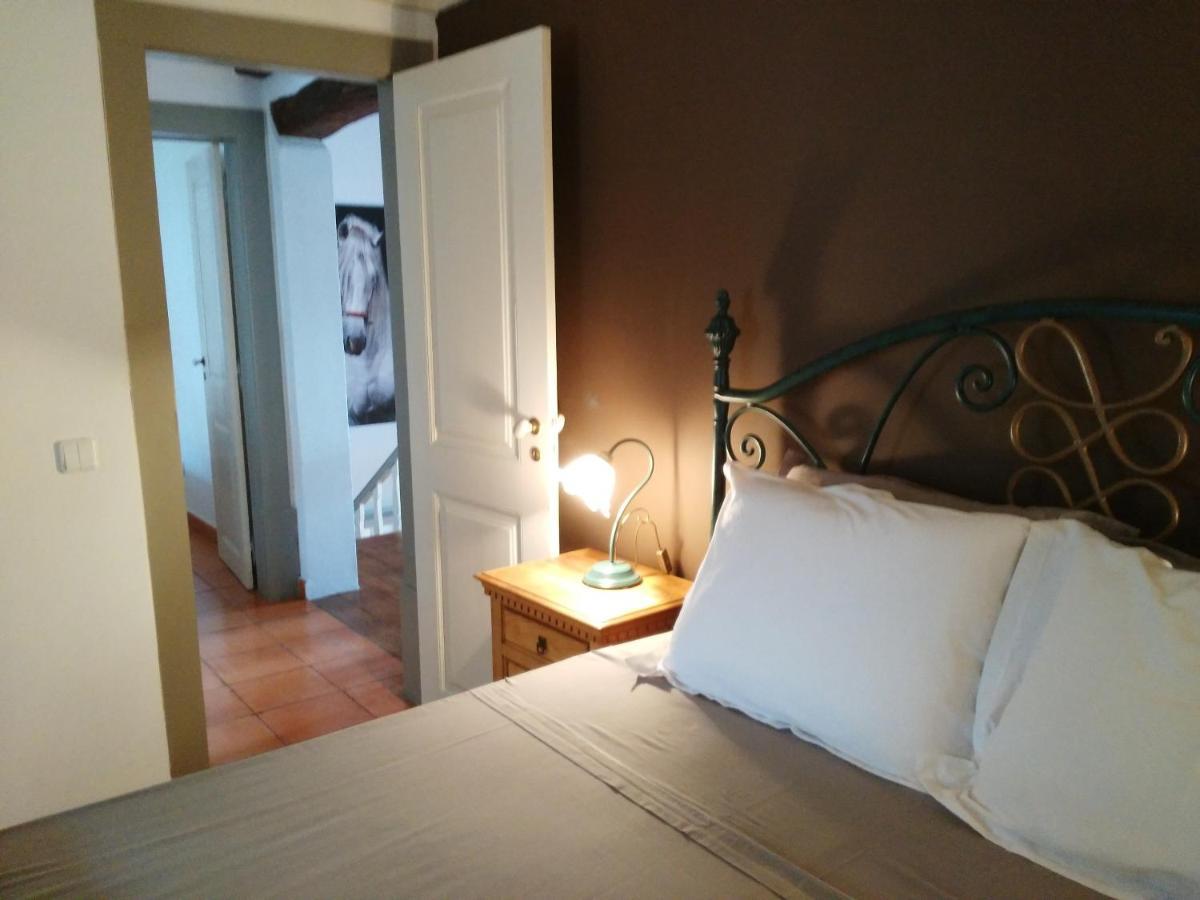 Bed and Breakfast Quinta Do Outeiro Вила-Нова-ди-Пояриш Экстерьер фото