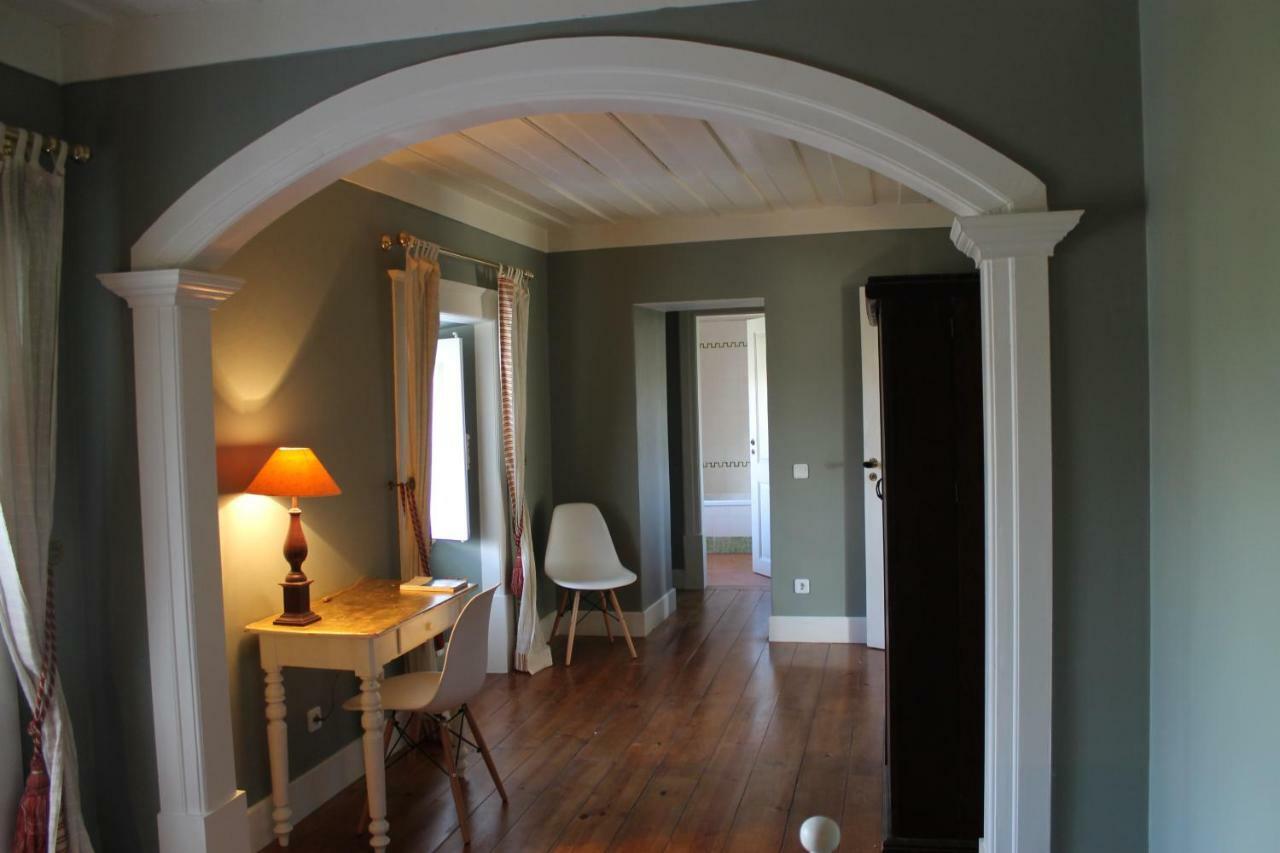Bed and Breakfast Quinta Do Outeiro Вила-Нова-ди-Пояриш Экстерьер фото