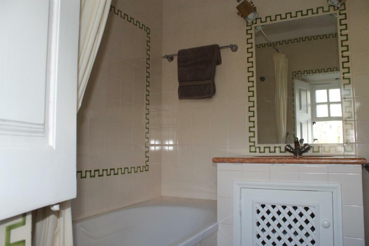 Bed and Breakfast Quinta Do Outeiro Вила-Нова-ди-Пояриш Экстерьер фото