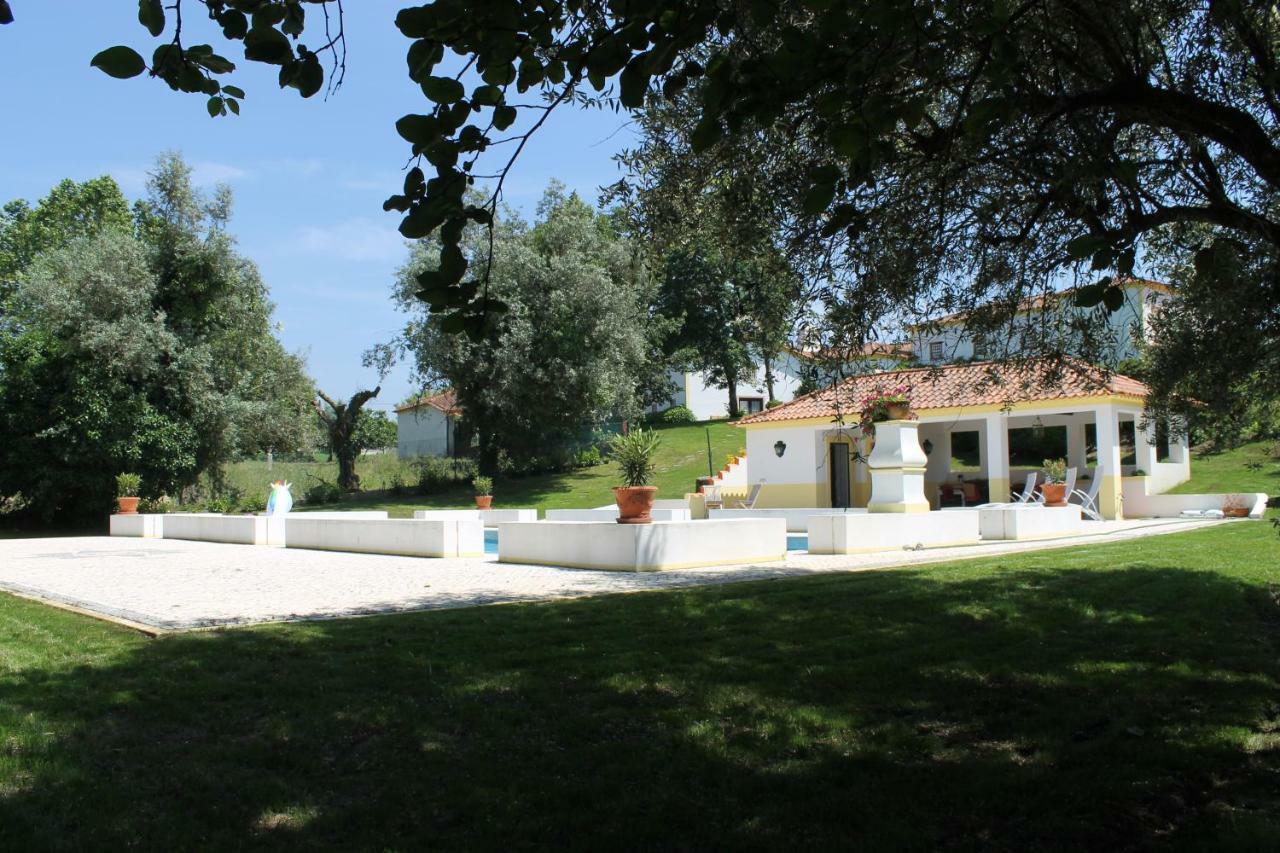 Bed and Breakfast Quinta Do Outeiro Вила-Нова-ди-Пояриш Экстерьер фото