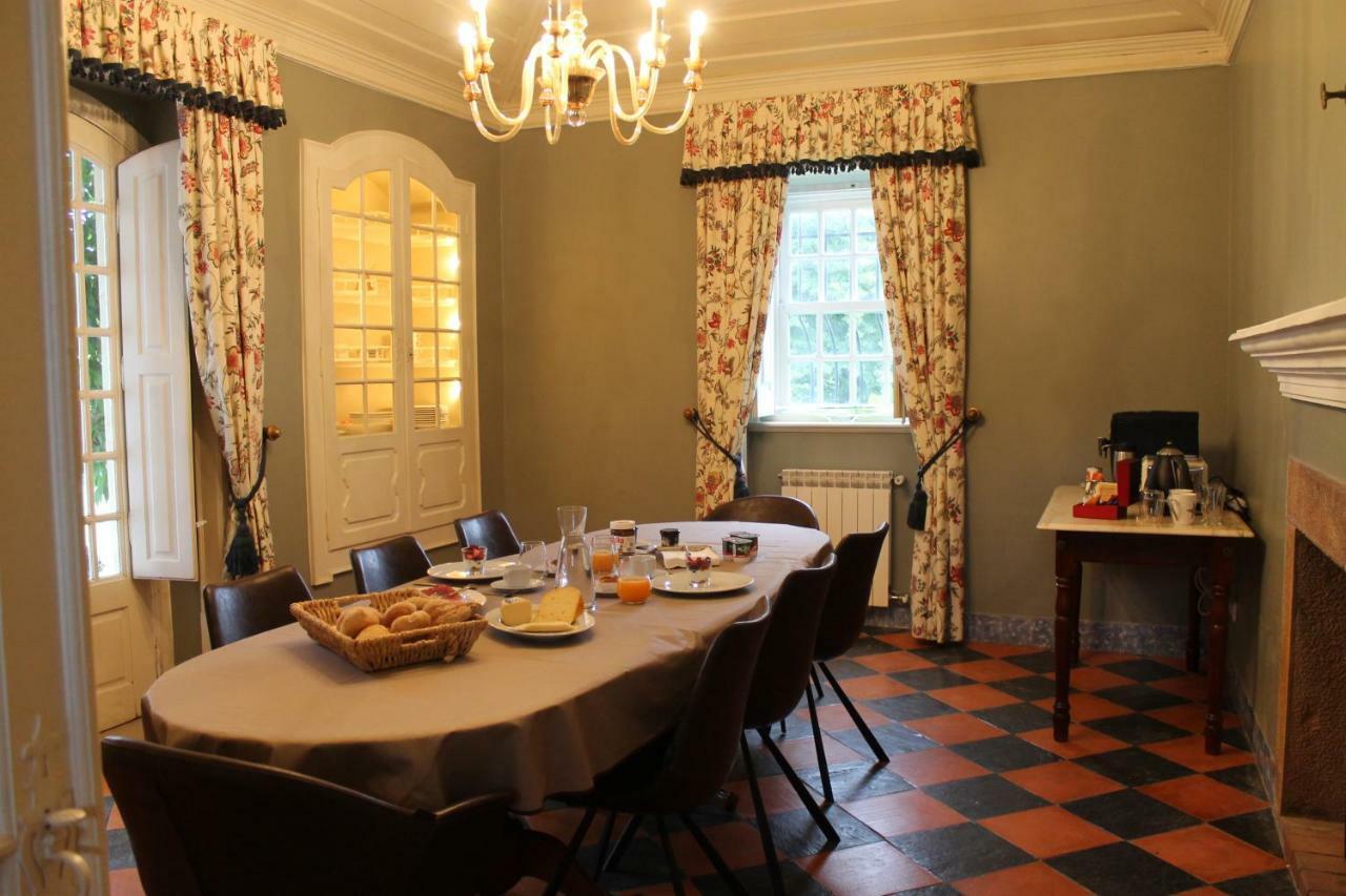 Bed and Breakfast Quinta Do Outeiro Вила-Нова-ди-Пояриш Экстерьер фото