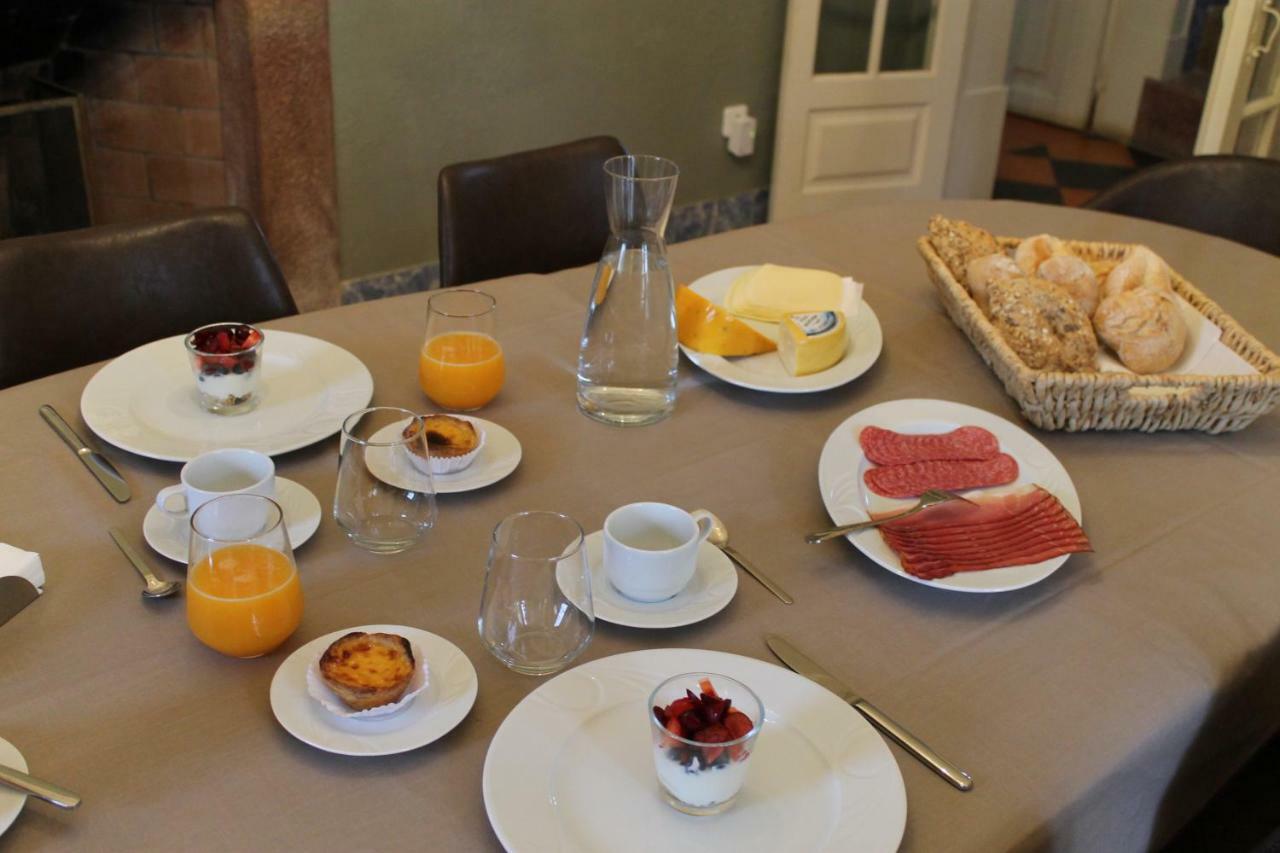 Bed and Breakfast Quinta Do Outeiro Вила-Нова-ди-Пояриш Экстерьер фото