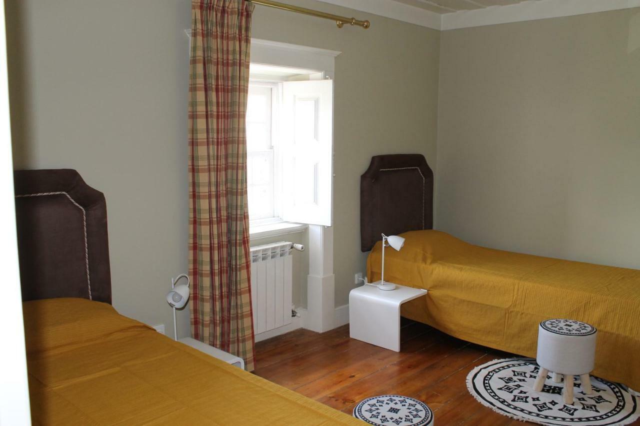 Bed and Breakfast Quinta Do Outeiro Вила-Нова-ди-Пояриш Экстерьер фото