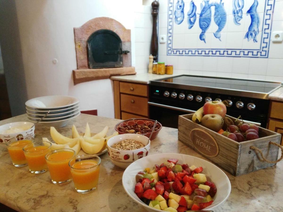 Bed and Breakfast Quinta Do Outeiro Вила-Нова-ди-Пояриш Экстерьер фото
