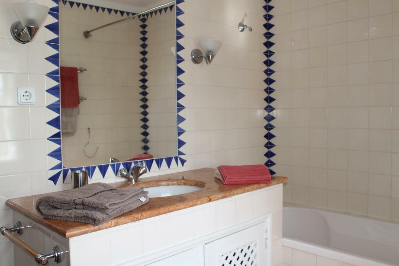 Bed and Breakfast Quinta Do Outeiro Вила-Нова-ди-Пояриш Экстерьер фото