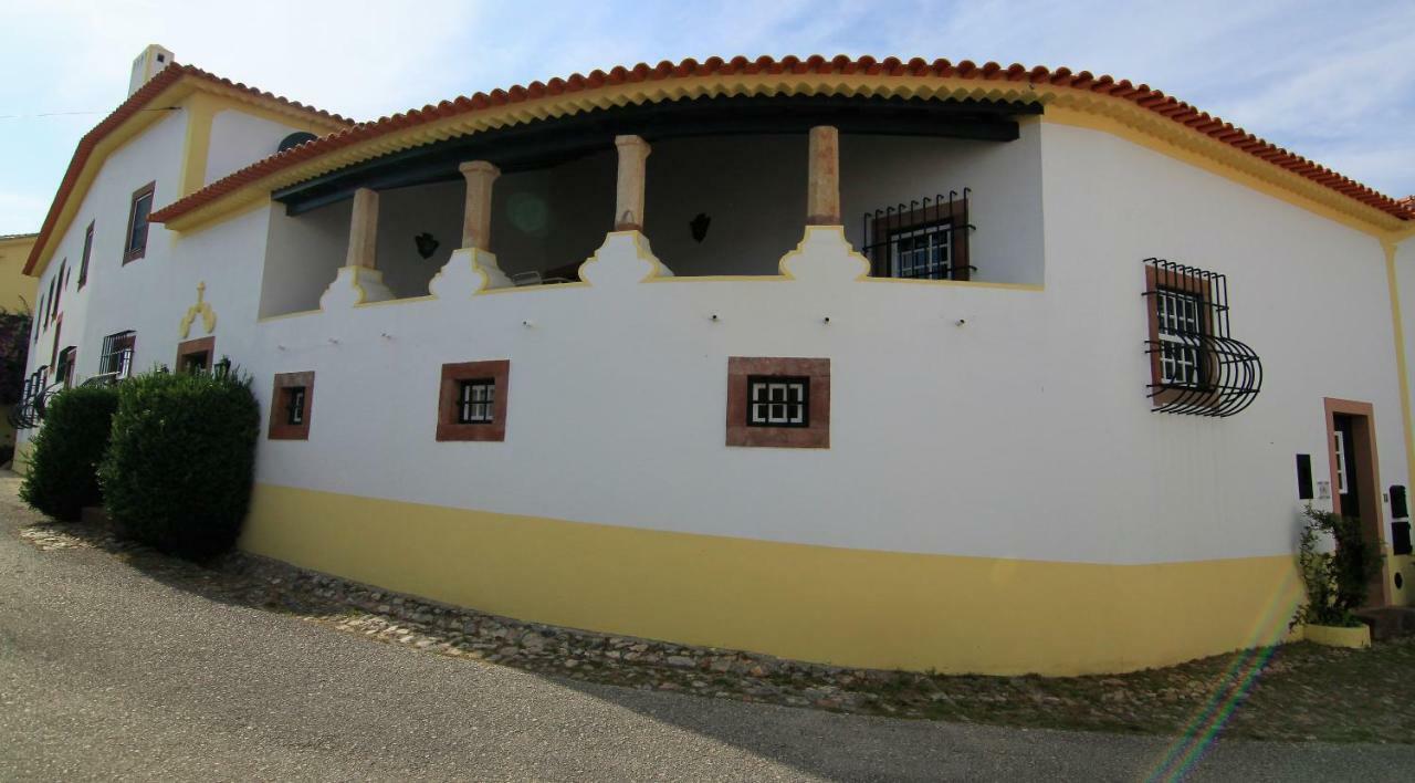 Bed and Breakfast Quinta Do Outeiro Вила-Нова-ди-Пояриш Экстерьер фото