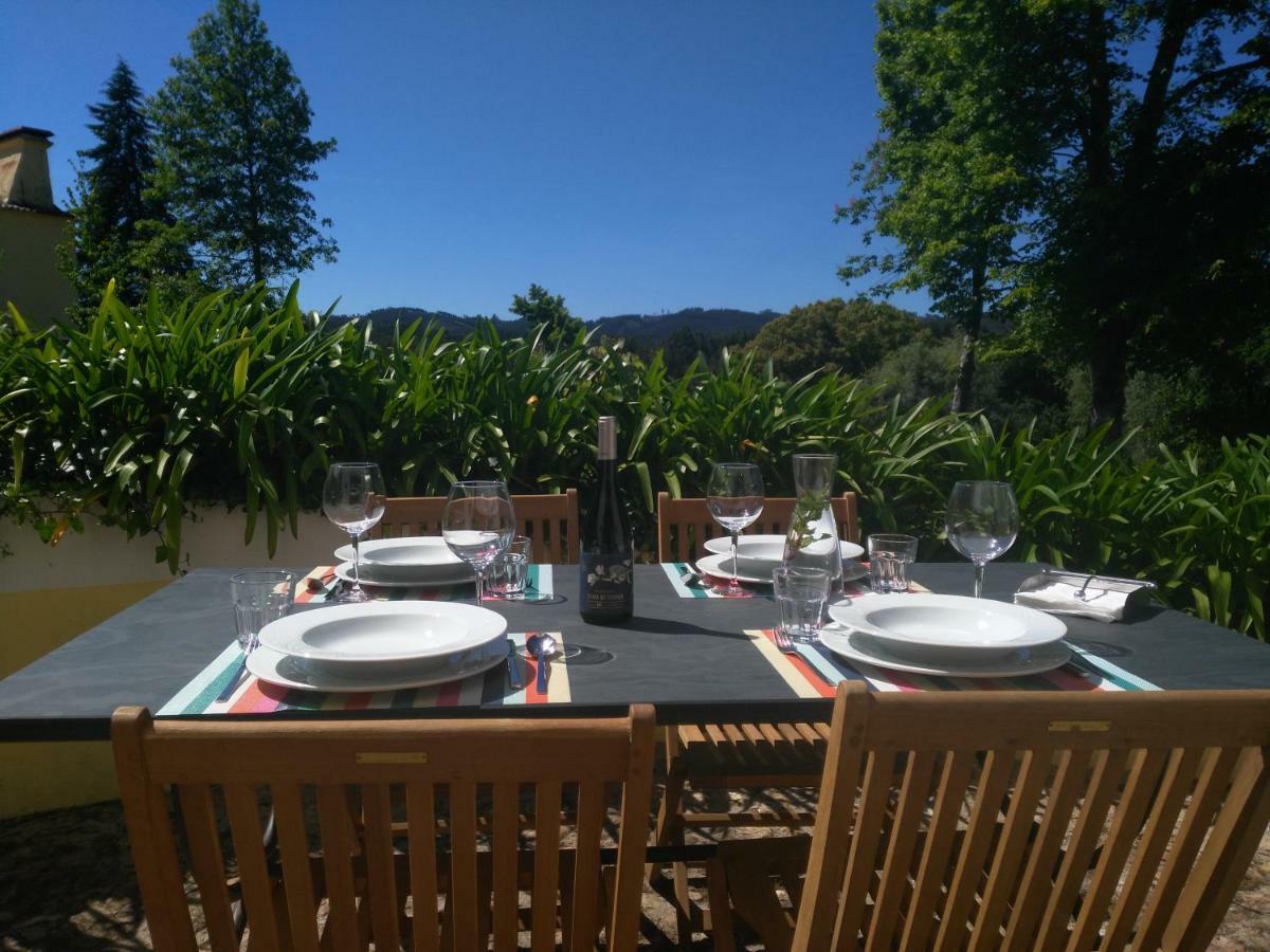 Bed and Breakfast Quinta Do Outeiro Вила-Нова-ди-Пояриш Экстерьер фото