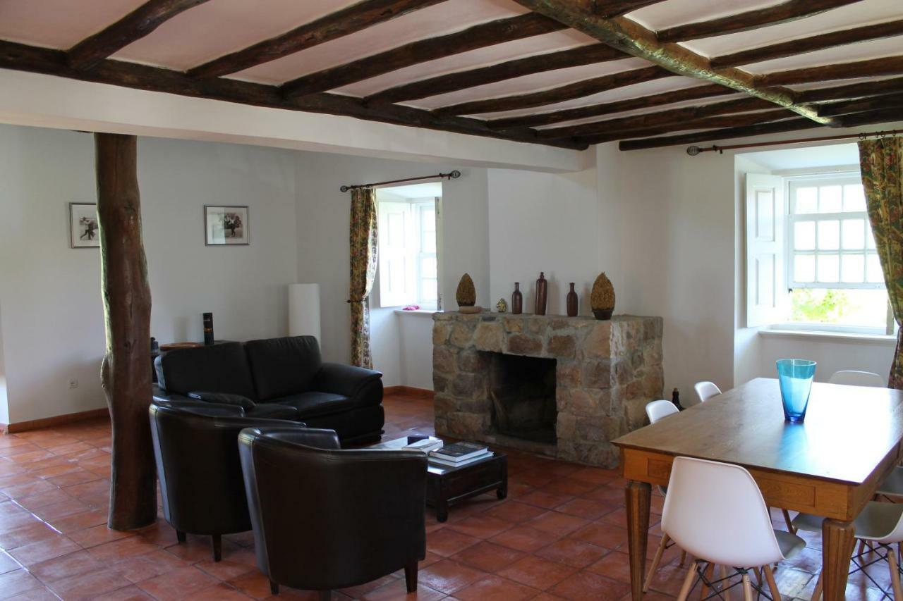 Bed and Breakfast Quinta Do Outeiro Вила-Нова-ди-Пояриш Экстерьер фото
